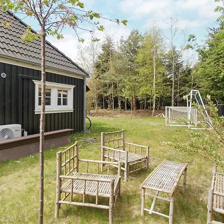 度假居 Iv Vejby